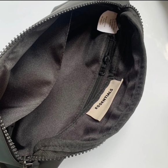 Mini bag essentials - Picture 3 of 7